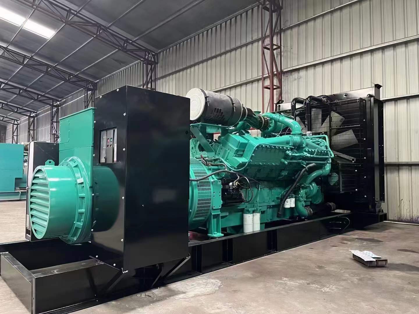 石棉如何降低 800kW 柴油发电机输出电流的波动？