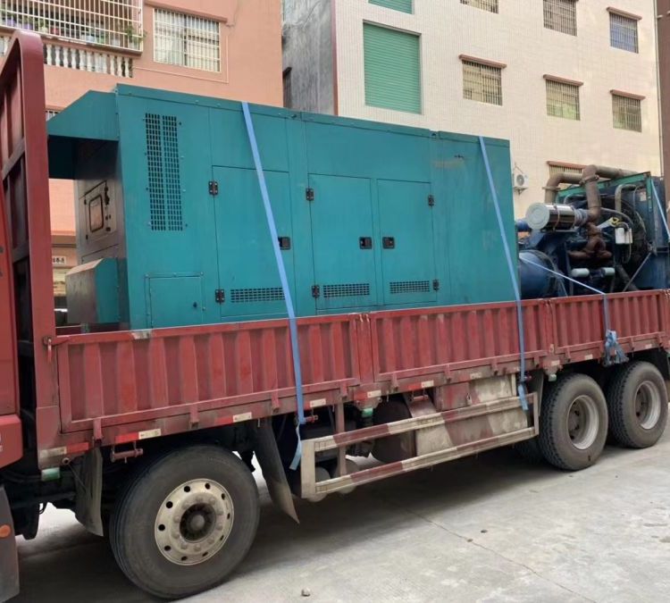 石棉如何在不同负载率下确保 400KW 柴油发电机组的正常运行？