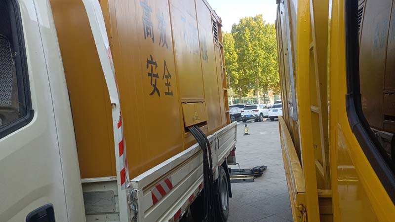 石棉如何判断柴油发电机组和UPS电源的切换时间是否符合要求？